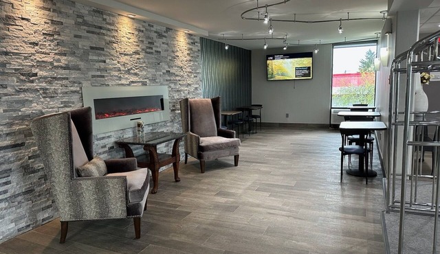 Comfort Inn & Suites Johnson City - Binghamton