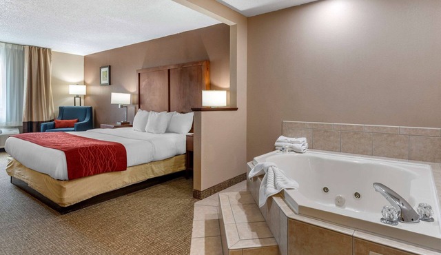 Comfort Inn & Suites Lawrenceburg