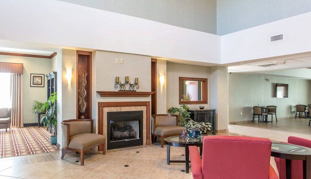 Comfort Inn & Suites Madisonville