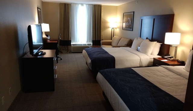 Comfort Inn & Suites Milford/Cooperstown