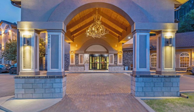 Comfort Inn & Suites Mt. Rushmore