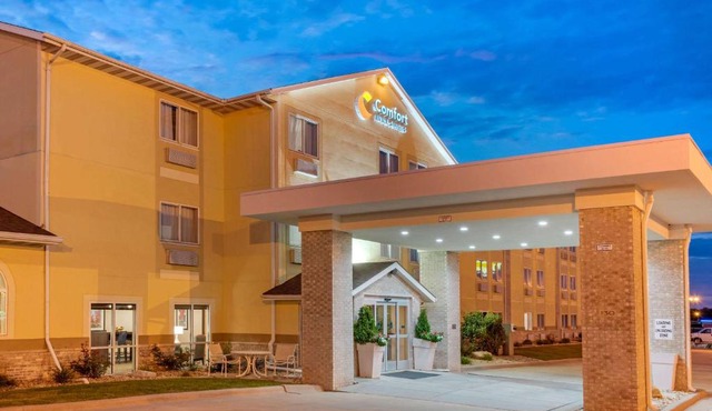 Comfort Inn & Suites near Route 66