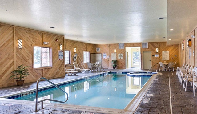 Comfort Inn & Suites Orange - Montpelier