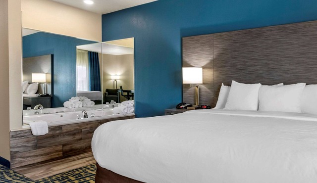 Comfort Inn & Suites Pauls Valley - City Lake