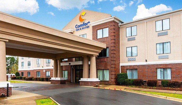 Comfort Inn & Suites Pine Bluff