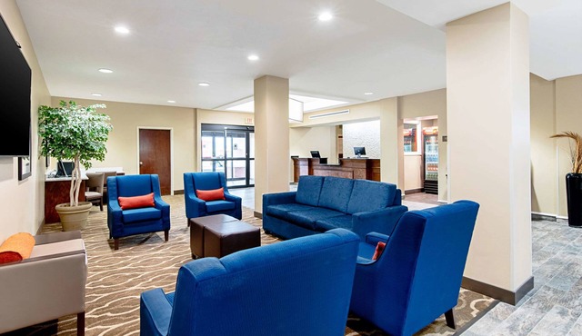 Comfort Inn & Suites Pine Bluff
