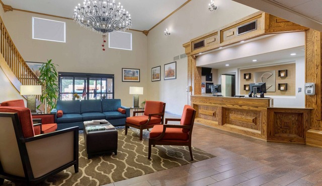 Comfort Inn & Suites Ponca City near Marland Mansion