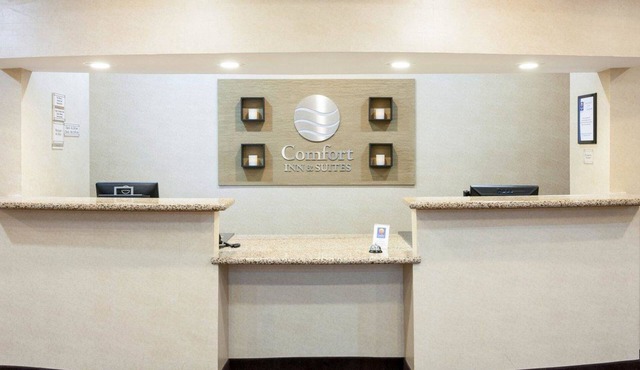 Comfort Inn & Suites Regional Medical Center