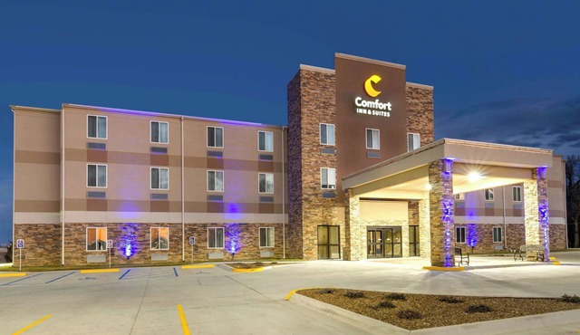 Comfort Inn & Suites Salina North
