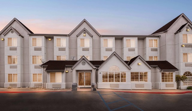 Comfort Inn & Suites Salinas City Center Area