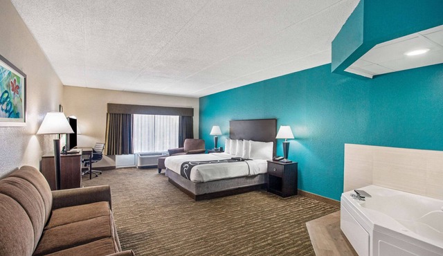 Comfort Inn & Suites Sarasota I75