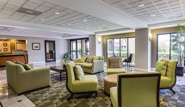 Comfort Inn & Suites Southwest Fwy at Westpark
