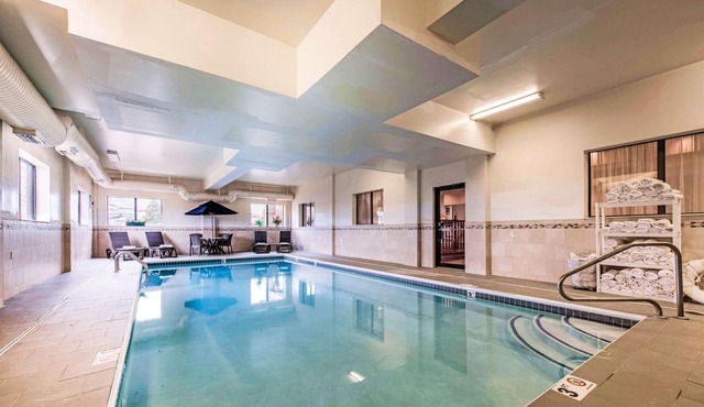 Comfort Inn & Suites Streetsboro - Kent