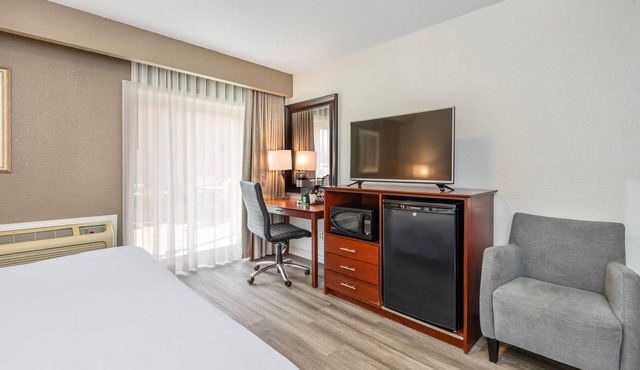 Comfort Inn & Suites Thousand Islands Harbour District