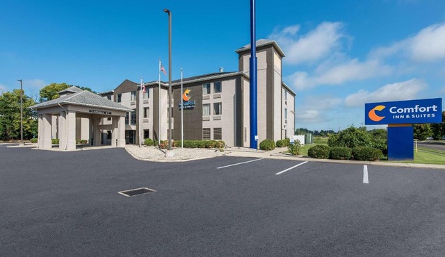 Comfort Inn & Suites Tipp City Dayton North I-75