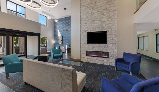 Comfort Inn & Suites Tipp City Dayton North I-75