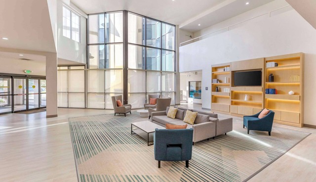 Comfort Inn & Suites Verona at Turning Stone Resort Casino