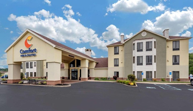 Comfort Inn & Suites Warsaw near US-30