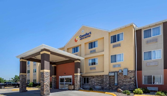 Comfort Inn & Suites Waterloo - Cedar Falls