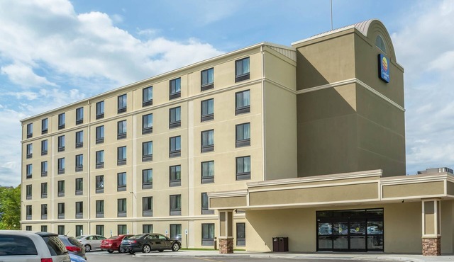 Comfort Inn The Pointe