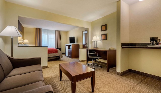 Comfort Inn Warren I-69