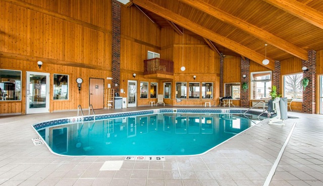 Comfort Inn Weirton - Steubenville