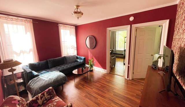 Comfort meets Beauty, private 2 Bdrm apartment