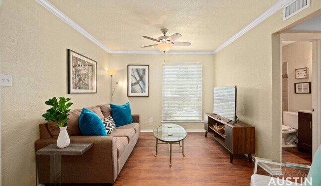 Comfort Meets Culture in the Heart of Austin | 2BD