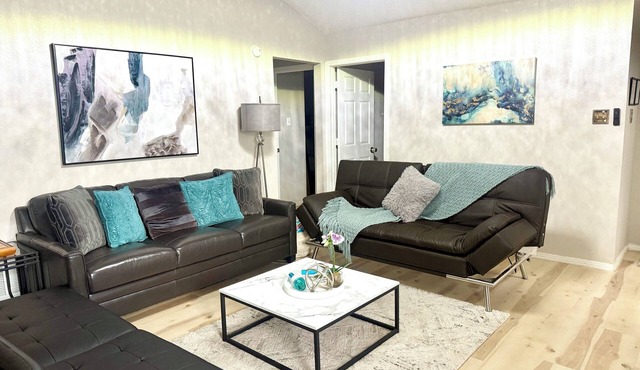 Comfort stay near AT&T stadium-Six flags-free 5 mins walk to the stadium.