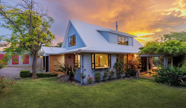 Comfort, Style, Relaxation. Your Home Away from Home Awaits!