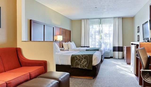 Comfort Suites Airport