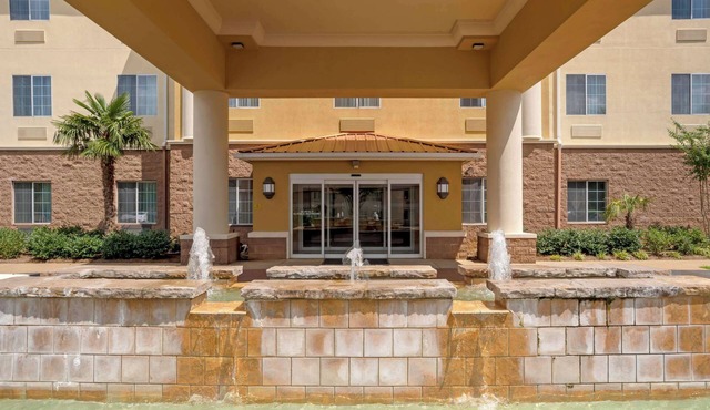 Comfort Suites Alexandria North