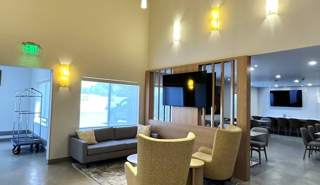 Comfort Suites At Tucson Mall
