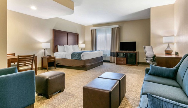 Comfort Suites Batesville