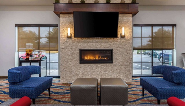 Comfort Suites Bowling Green Southeast