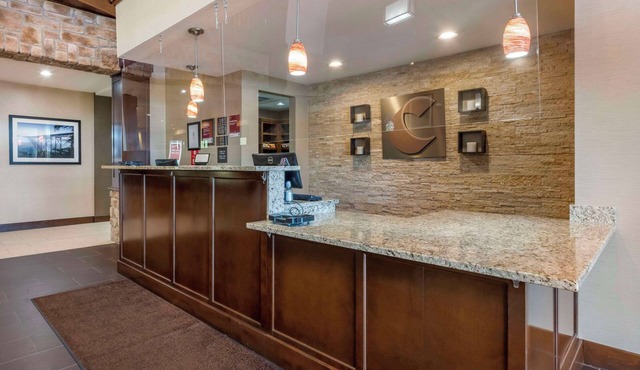 Comfort Suites Bridgeport - Clarksburg