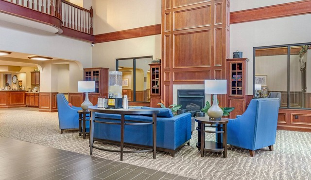 Comfort Suites Findlay I-75 near Sports Complex