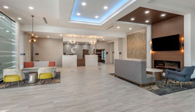 Comfort Suites Greenville Airport