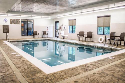 Comfort Suites Hartville-North Canton