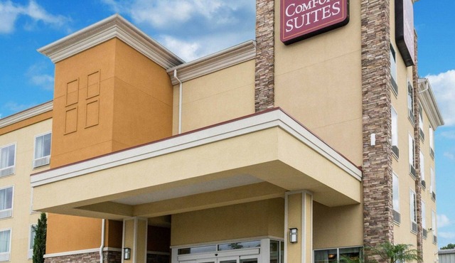 Comfort Suites Harvey - New Orleans West