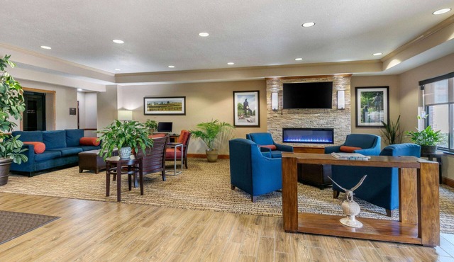 Comfort Suites Hopkinsville near Fort Campbell