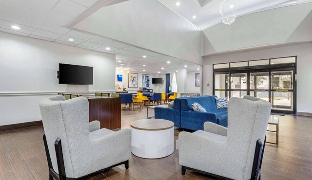 Comfort Suites Houston NW - Vintage Park