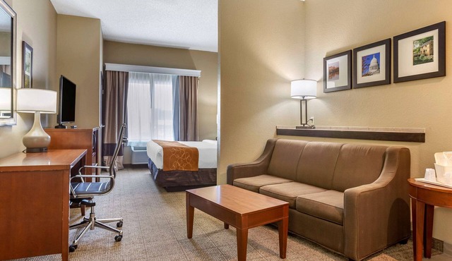 Comfort Suites Jonesboro University Area