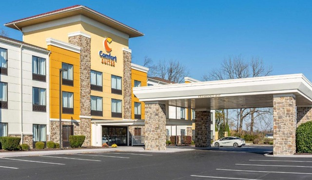 Comfort Suites Lancaster Amish Country