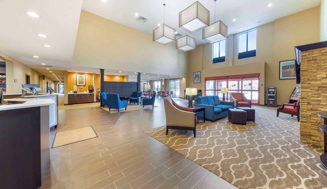 Comfort Suites Meridian and I-40