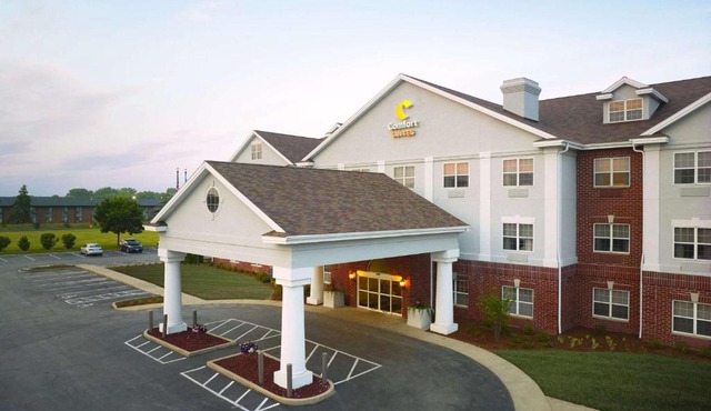 Comfort Suites Milwaukee Airport