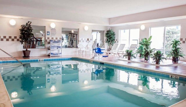 Comfort Suites near Indianapolis Airport