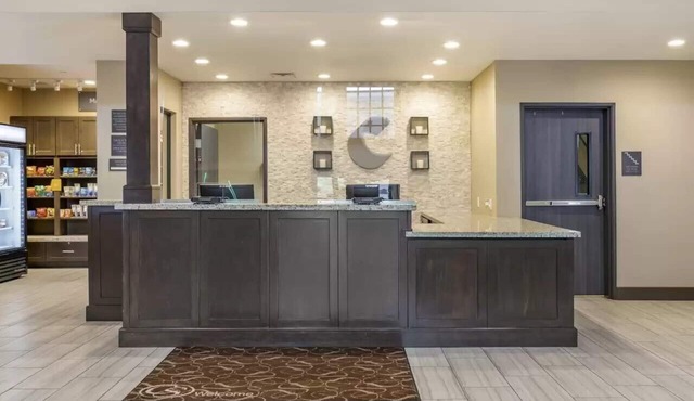 Comfort Suites Near Sam Houston Race Park