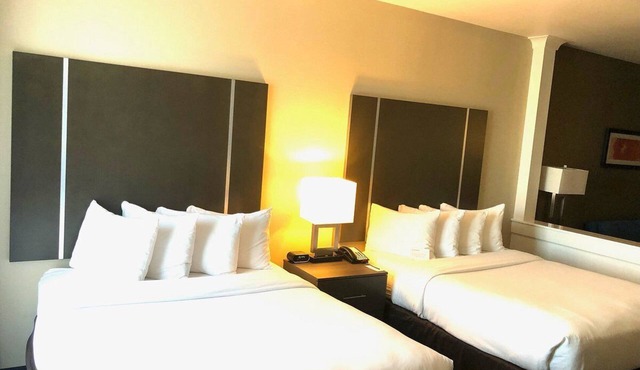 Comfort Suites Near Sam Houston Race Park.