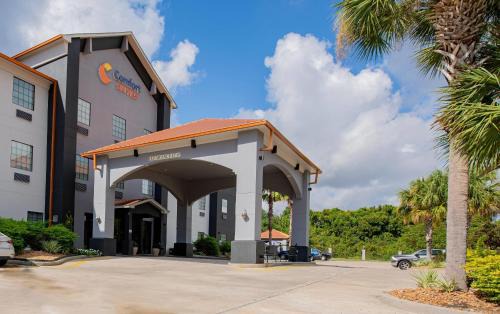 Comfort Suites Oil Center